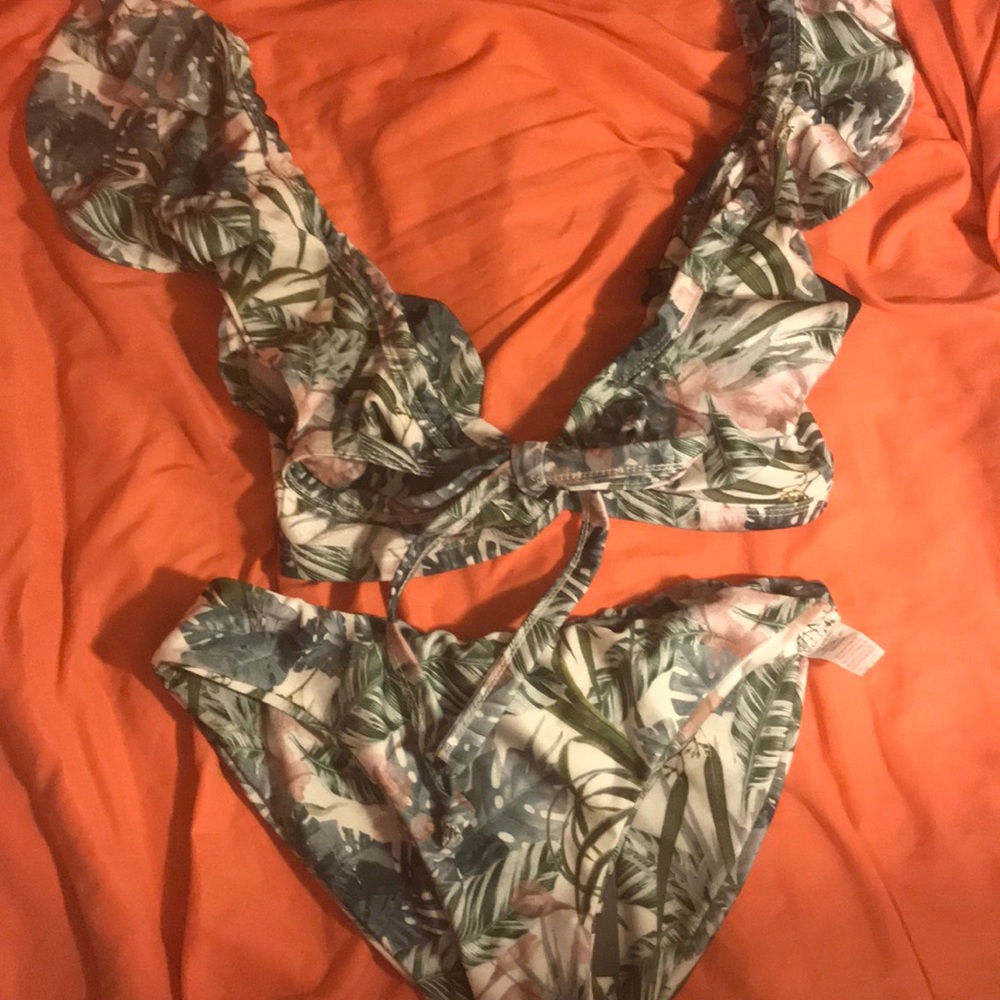 Tropical bikini top & bottom
